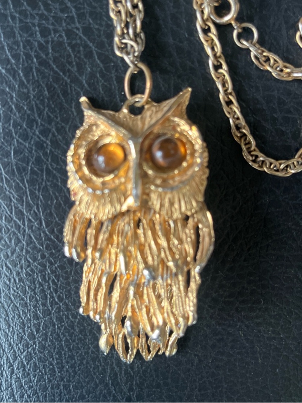 Vintage 70’s Mid-Century Modern Brutalist articulated owl pendant necklace